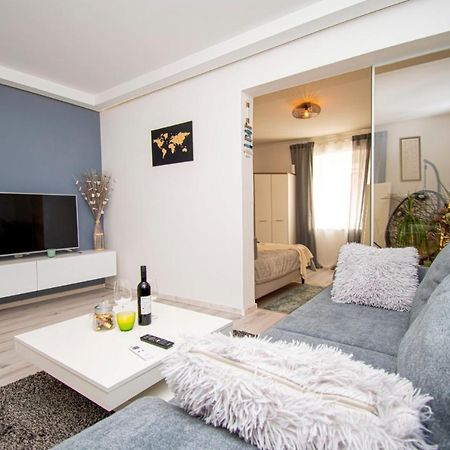 Oasis Apartment Pula Exteriér fotografie