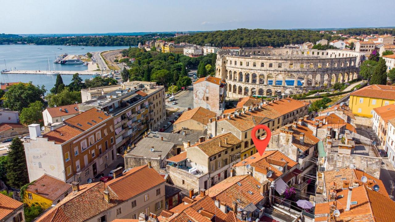 Oasis Apartment Pula Exteriér fotografie